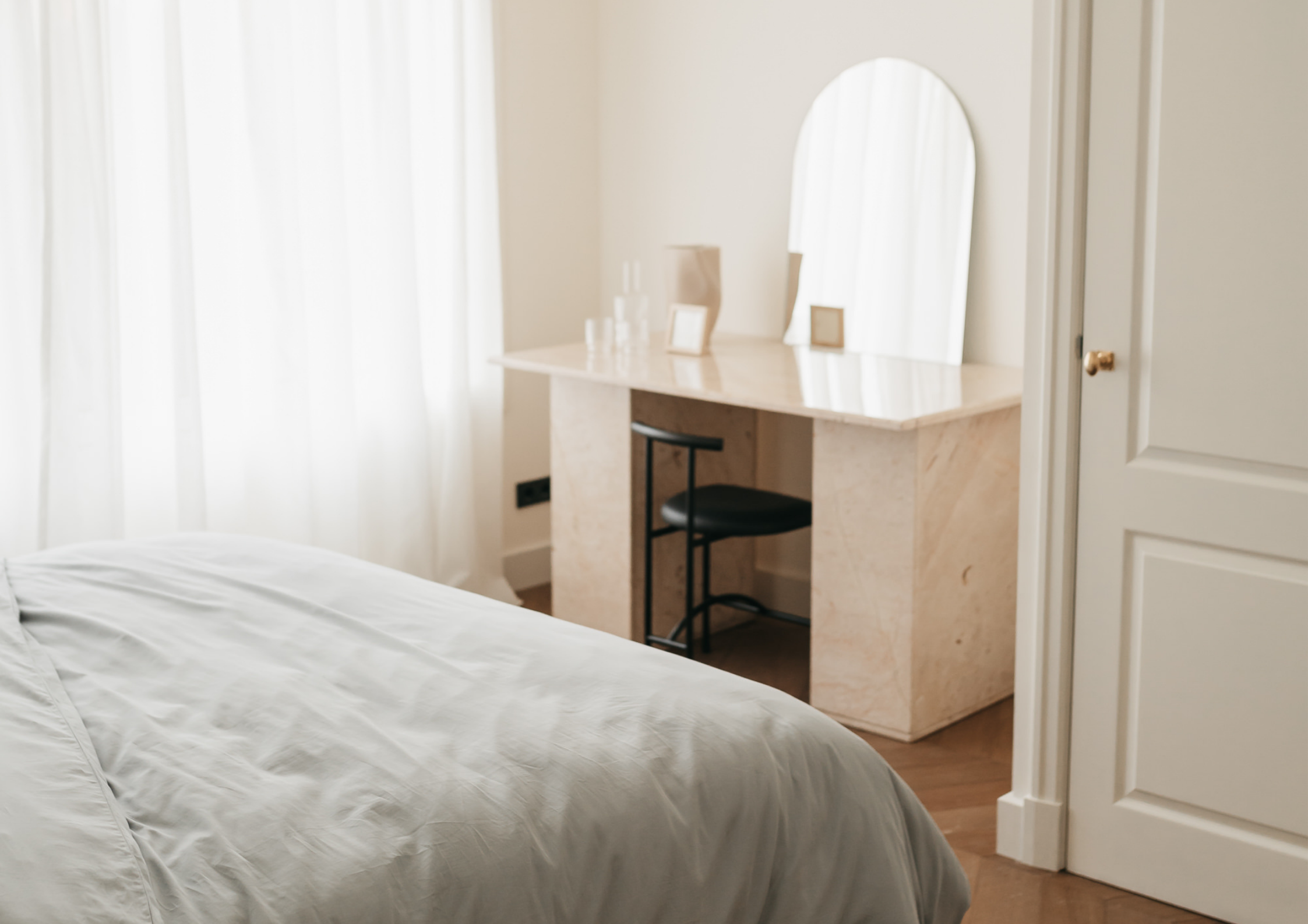 Moeite met in slaap vallen? Probeer deze Facial Massage voor betere en diepere slaap